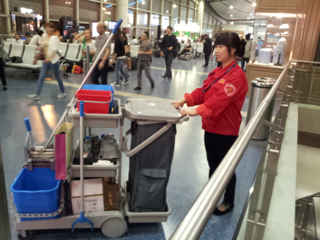 CT施达清洁服务车进驻太原武宿机场及广州白云机场